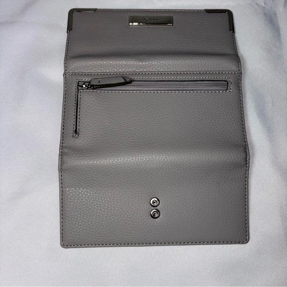 Nine West Gray Women's Trifold Wallet - Picture 5 of 9